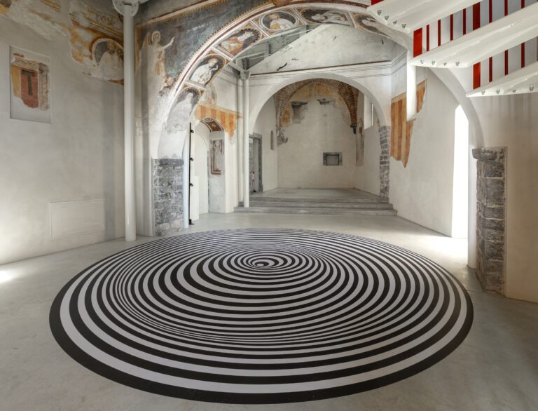 Marina Apollonio Uroboro BAC Bellano, San Nicolao Arte Contemporanea ph Carlo Borlenghi
