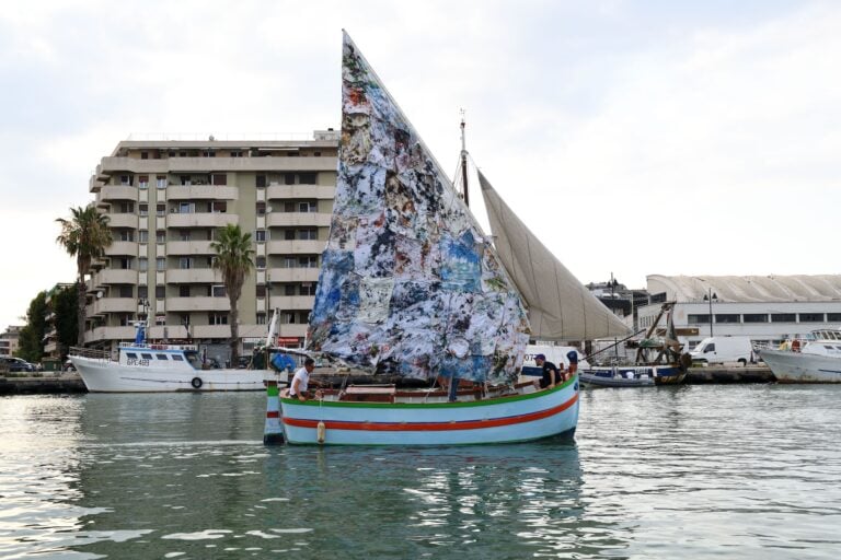 Matteo Fato, L’albero reale e l’albero dipinto si sostengono a vicenda , 2015 : 2025 - Foto Michele Alberto Sereni - Courtesy dell’artista; Fondazione La Rocca, Pescara