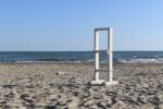 Matteo Fato, Specchio angelico, 2019 : 2025 –“Veduta dell’installazione, porto canale di Pescara
