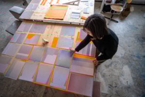Le infinite possibilità del colore: in dialogo con l’artista Alessia Armeni