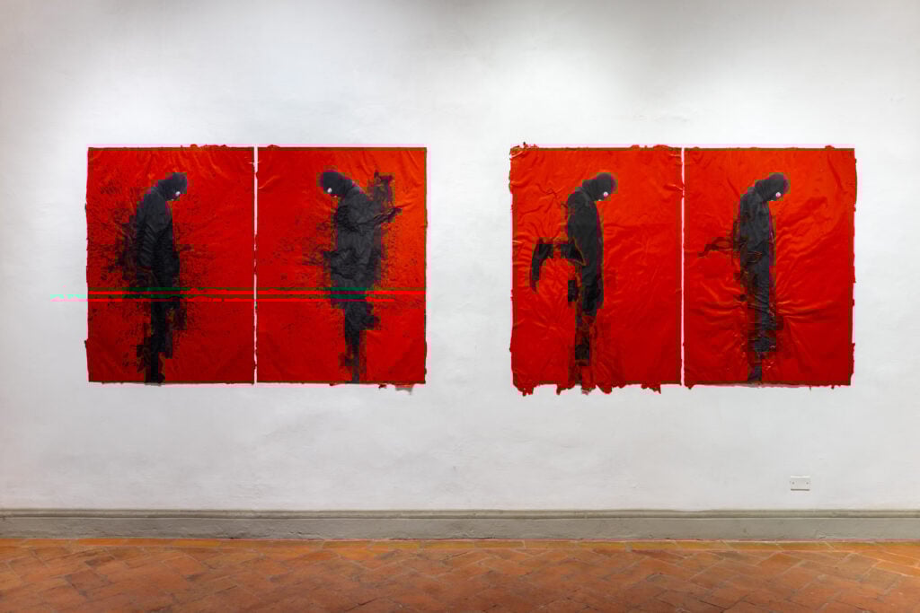Paolo Leonardo, Atlante in attesa della rivoluzione, 2015. Installation view Maggio, Firenze 2025, Courtesy Galleria Alessandro Bagnai. Ph @ Jessica Macchiavelli