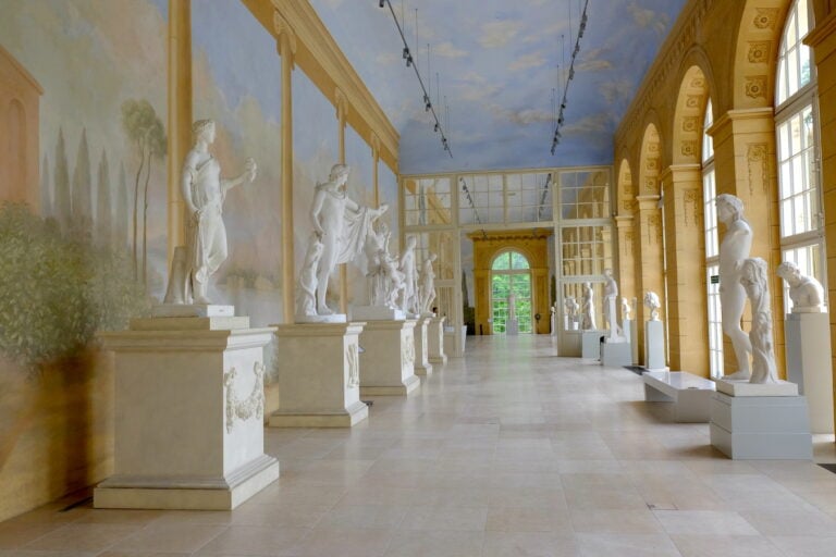 Polonia. Varsavia. Parco Lazienki. La collezione di statue nella Nuova Orangerie ® Photo Dario Bragaglia
