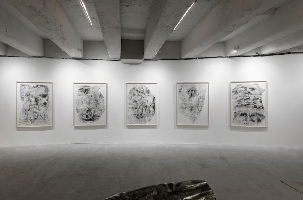 La “scomparsa” del trio artistico Canemorto in mostra a Roma