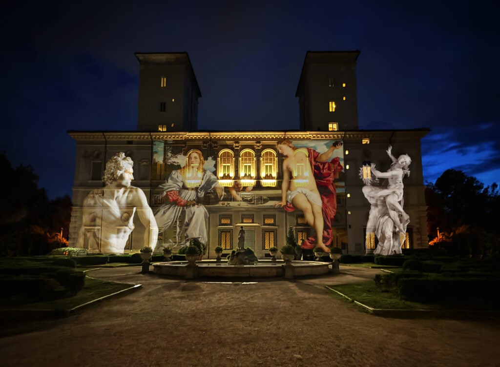 A Roma sulla facciata della Galleria Borghese inaugura il videomapping dedicato alla storia del museo  