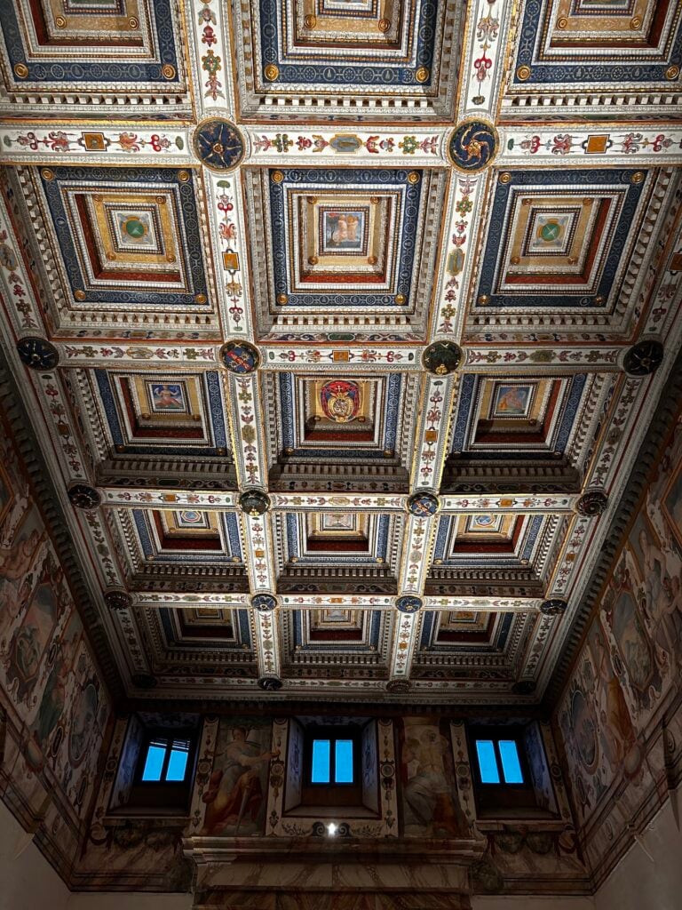 Villa del Colle del Cardinale, Umbria. Photo Emma Sedini