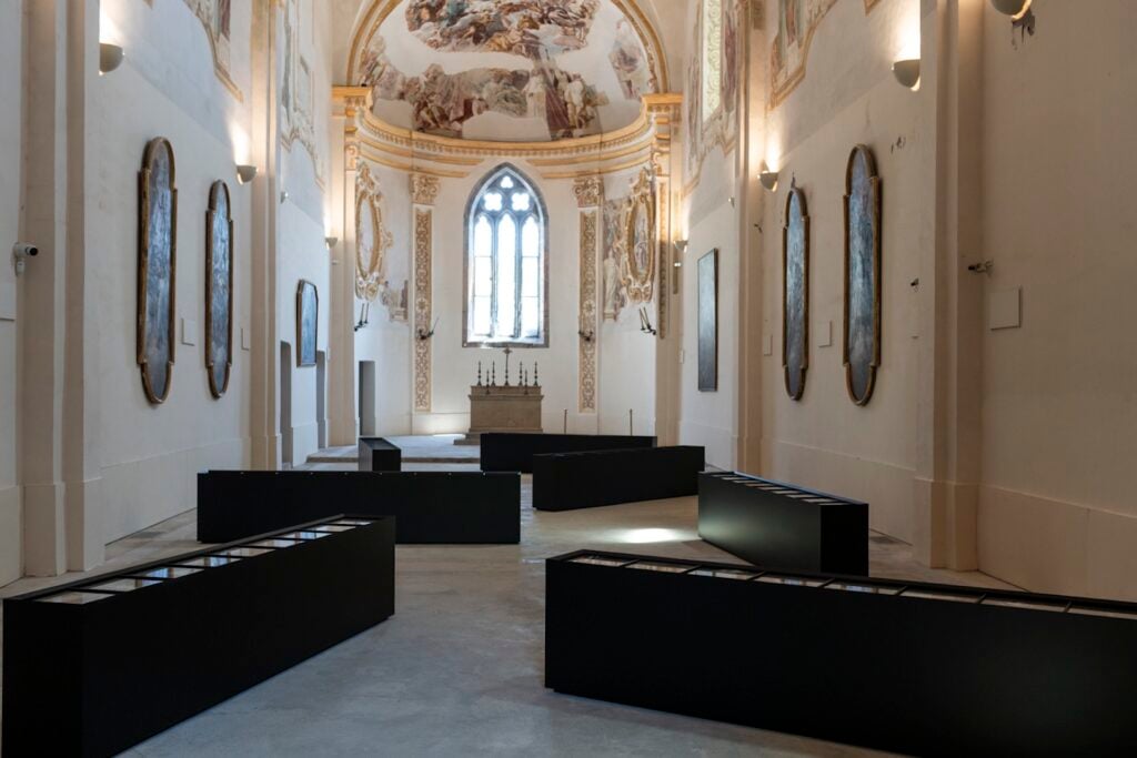 Nell’antichissima Certosa di Capri una mostra rivela il lato esoterico dell’isola