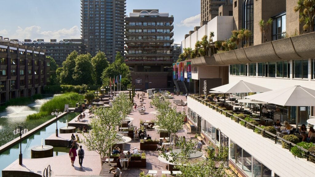 Il Barbican Centre di Londra rinnova il suo impegno nell’arte. Tutte le novità dall’autunno 2025