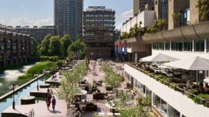 Il Barbican Centre di Londra rinnova il suo impegno nell’arte. Tutte le novità dall’autunno 2025