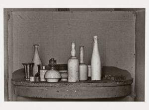 Gianni Berengo Gardin fotografa lo studio di Giorgio Morandi