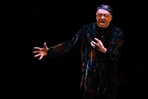 Intervista a Peppe Barra che ha portato in scena a Palermo la sua autobiografia 