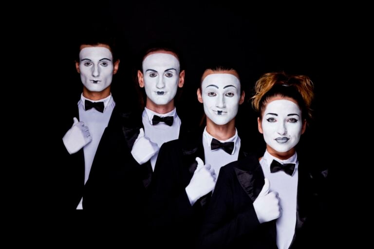 Dekru, Brindisi Performing Arts