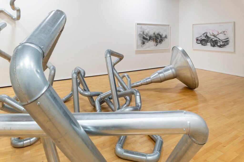L’artista Donato Piccolo a Modena tra robot e dispositivi elettronici mette in mostra l’intelligenza artificiale