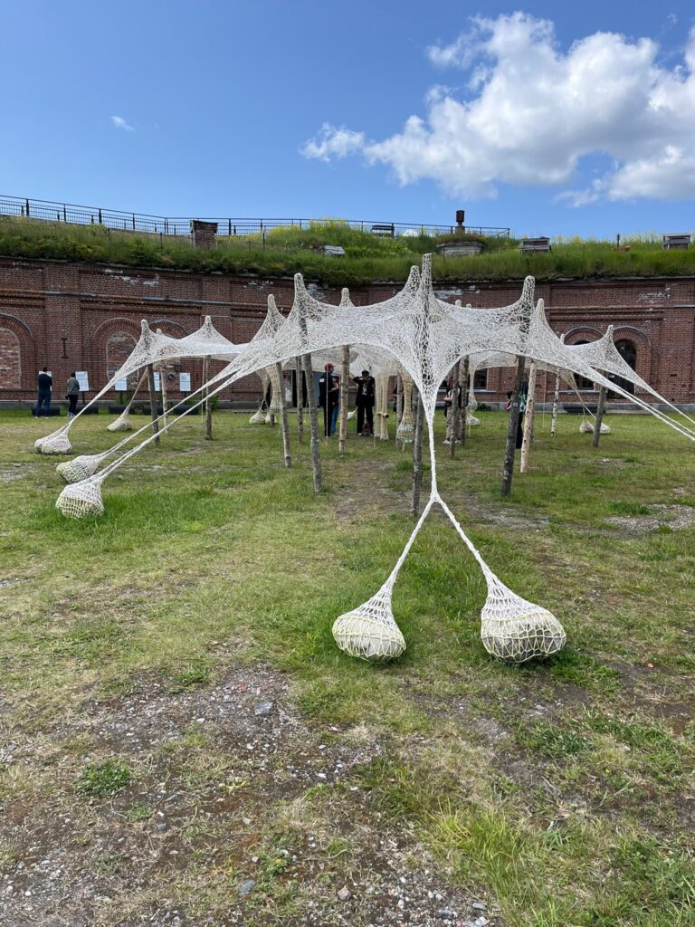 ernesto neto A Helsinki c’è una biennale che vuole andare oltre l’essere umano