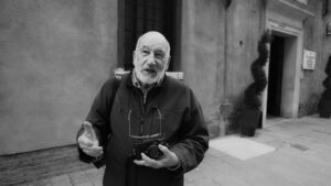 È morto Gianni Berengo Gardin, il fotografo che ha fatto dell’occhio un mestiere