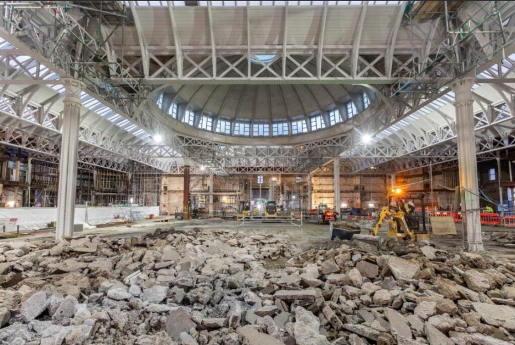 Il cantiere del London Museum allo Smithfield Market. Courtesy Keltbray
