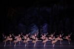 Il Corpo di Ballo scaligero durante il Grand Pas di Paquita di Pierre Lacotte - foto Brescia e Amisano-Teatro alla Scala