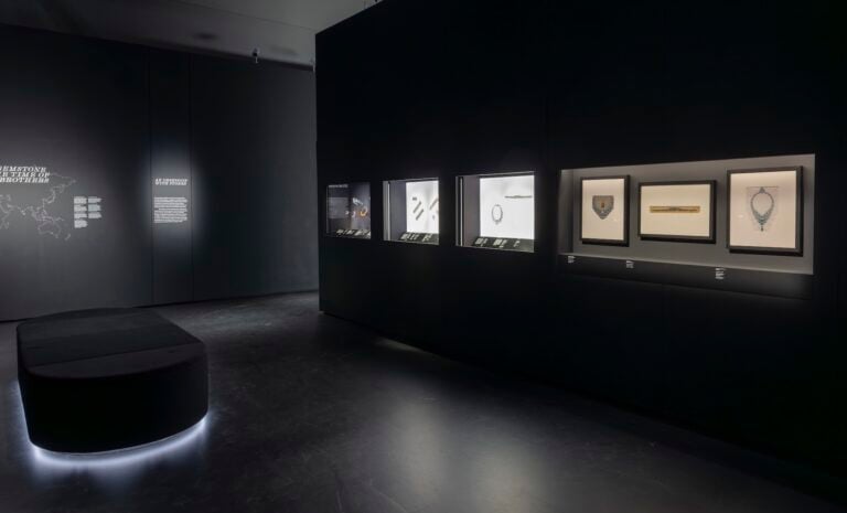 Installation view of Cartier at V&A South Kensington (12 April-16 November 2025) (c) Victoria and Albert Museum, London