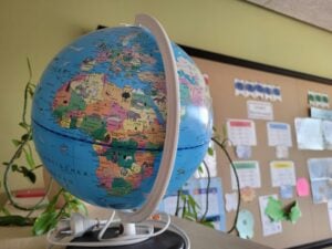 “La mappa di Mercatore riduce le dimensioni dell’Africa”. Il ritorno di un annoso problema cartografico