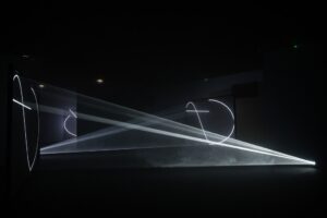 La Reggia di Venaria gioca con la luce con le installazioni di Anthony McCall. La mostra per l’estate
