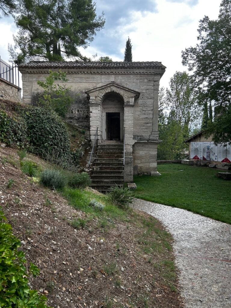 Tempietto del Clitunno