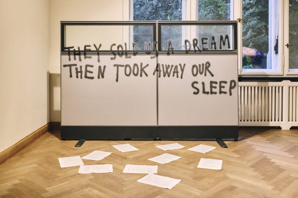 Invisibilium / MLNKV / They sold us a dream then took away our sleep