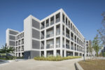 5SQUARE Housing sociale di via Antegnati, Milano, 2017-2022, vista del complesso residenziale dalle aree comuni a Sud-Est. Crediti foto Carola Merello