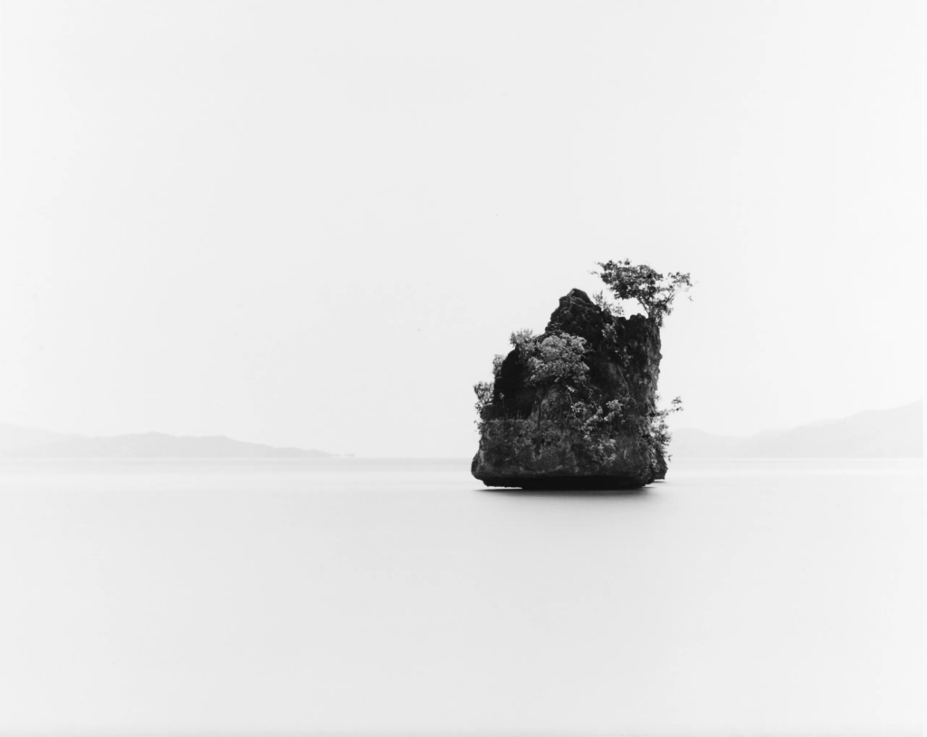 Francesco Bosso, Floating Island, 2018, Indonesia, in mostra alla galleria Photo&Contemporary di Torino