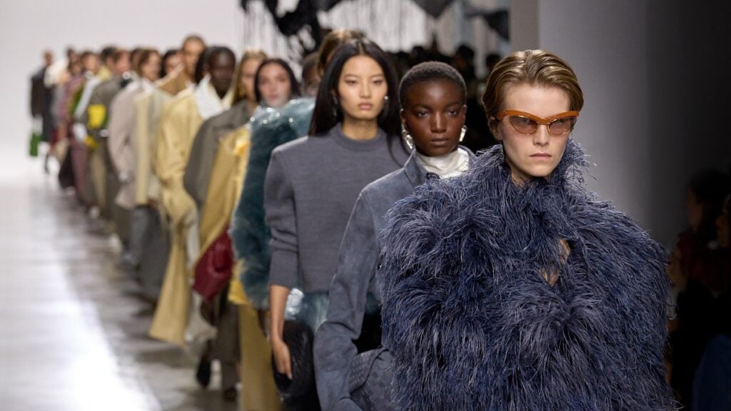 La Milano Fashion Week primavera estate 2025 si è saputa difendere dalla noia