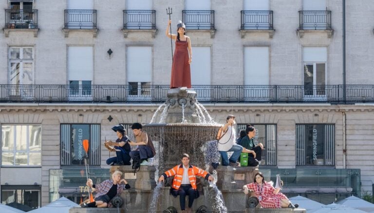 Latest Version: l’opera di Willem de Haan trasforma una fontana a Nantes