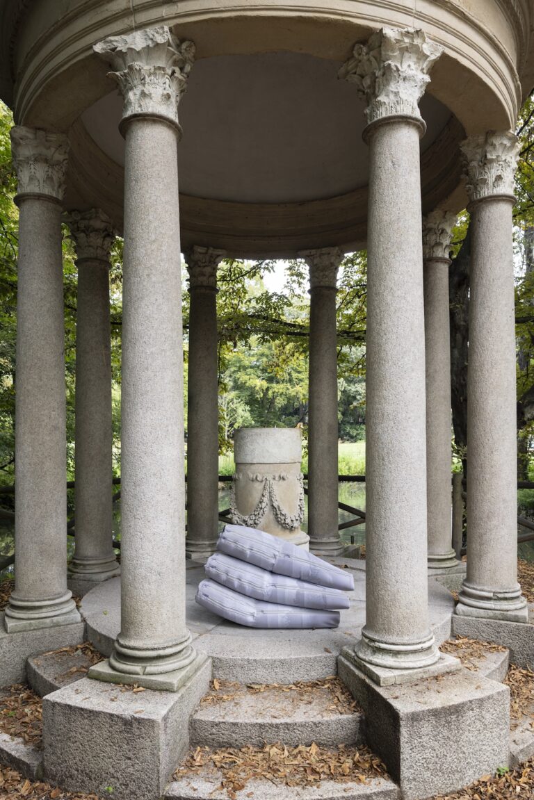 Furla Series - Sara Enrico. Under the Sun, Beyond the Skin, installation view at GAM, Milano, 2025. Photo Andrea Rossetti. Courtesy Fondazione Furla