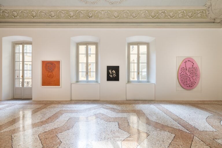 Georg Baselitz e Lucio Fontana, L'aurore viene, installation view at Thaddaeus Ropac Milano. Photo Roberto Marossi. Courtesy Thaddaeus Ropac.