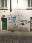 I muri di Brescia ripuliti da Ghost Pitùr. Prima e dopo