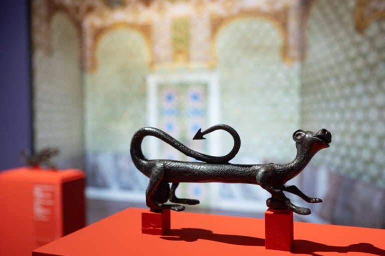 Installation view della mostra Knock Knock Knock. Guardiani di ferro dalla collezione Cesati, Labirinto della Masone, Fontanellato (Pr), 2025