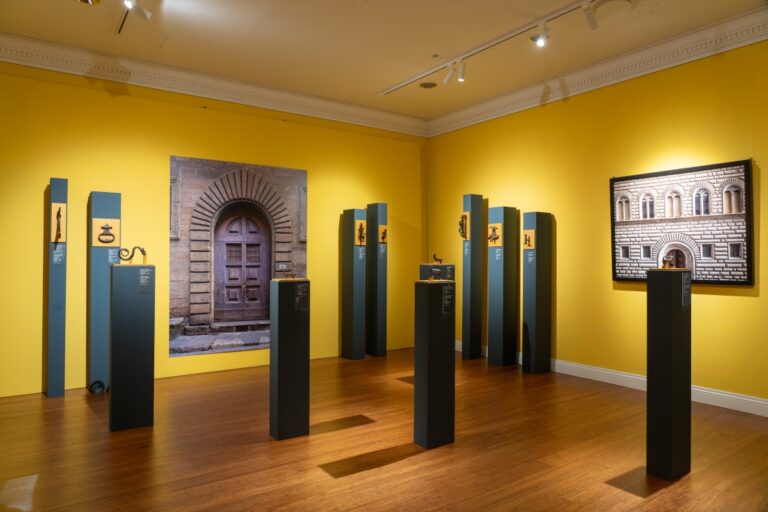 Installation view della mostra Knock Knock Knock. Guardiani di ferro dalla collezione Cesati, Labirinto della Masone, Fontanellato (Pr), 2025