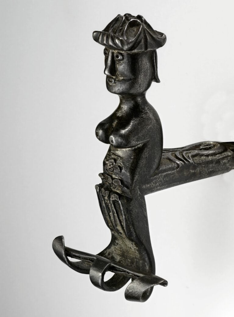 Maniglia da porta con busto femminile, Germania meridionale, Prima metà sec. XVII, Ferro forgiato, scolpito e inciso