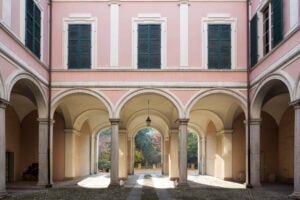 In un palazzo settecentesco a Parma la rassegna video d’arte contemporanea connessa con New York