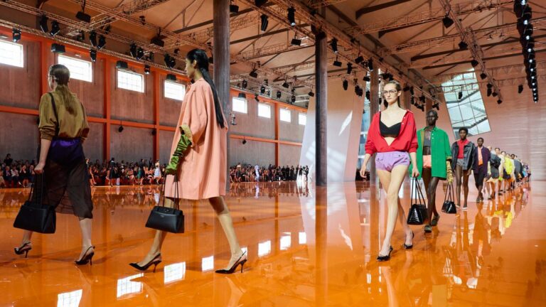 Prada Womens SS26, parade