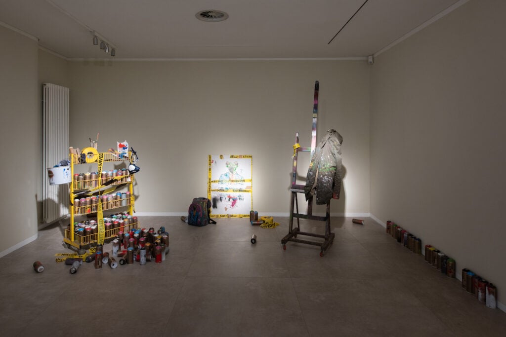 Lo street artist Mr. Savethewall è protagonista a Lugano di una mostra di pittura