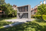 Sostenibilità come progetto sociale: la casa incrementale di Alejandro Aravena in mostra a Venezia