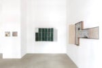 02rananglesofrotation2025instviewfedericaschiavogalleryphgiuliapietroletti L’artista peruviano Ishmael Randall-Weeks ci invita a cambiare prospettiva. La mostra a Roma 