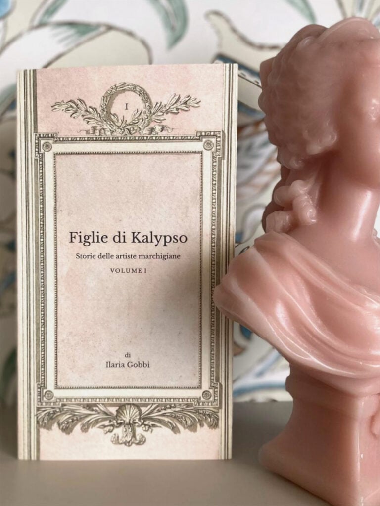 1 2 Intervista a Ilaria Gobbi sul suo libro che fa luce sulle artiste marchigiane 
