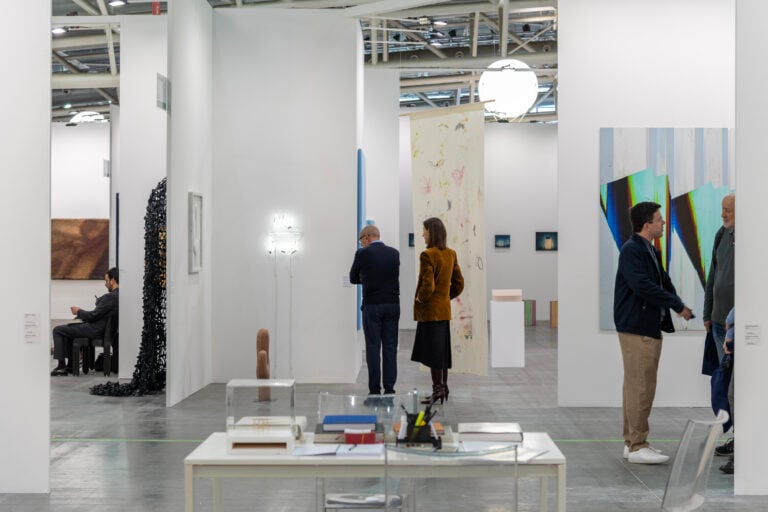 artissima torino 2025 ph irene fanizza 12 Le prime immagini da Artissima 2025 a Torino. Eccellente edizione per la fiera più contemporanea d'Europa