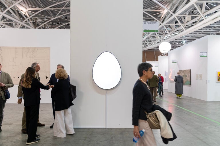 artissima torino 2025 ph irene fanizza 34 Le prime immagini da Artissima 2025 a Torino. Eccellente edizione per la fiera più contemporanea d'Europa