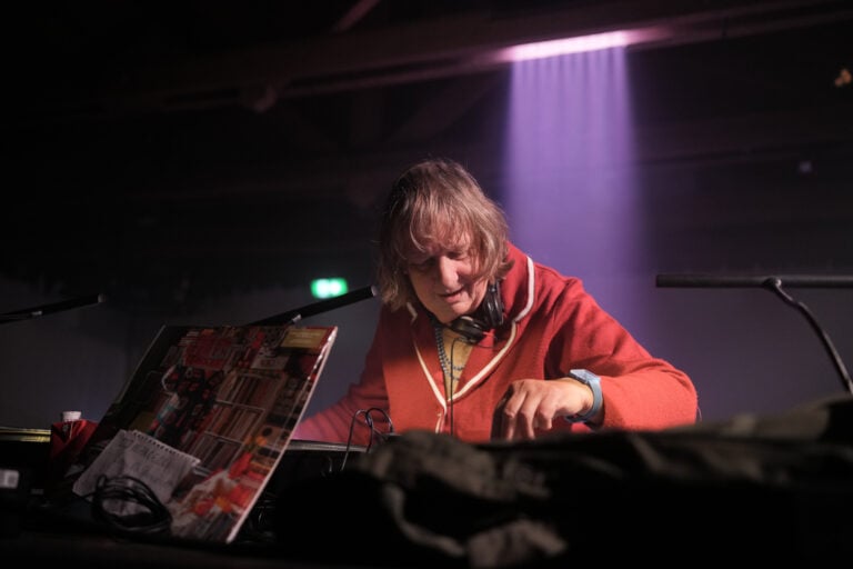 AVZ - Dj Marcelle