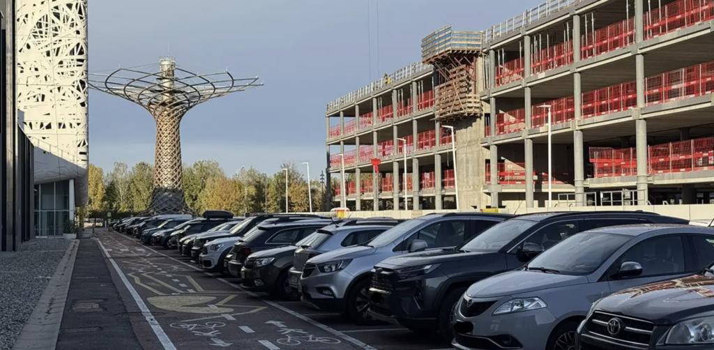 foto urbanfile “Non mi riconosco più nel progetto”. L’architetto Carlo Ratti toglie la firma da MIND, il distretto dell'innovazione nell'ex Expo di Milano