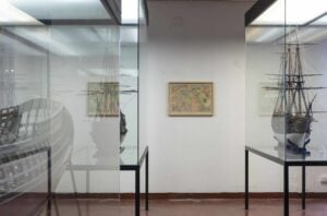 L’artista Giulia Piscitelli in una mostra tra acqua, memoria e conflitto al Museo Navale di Venezia