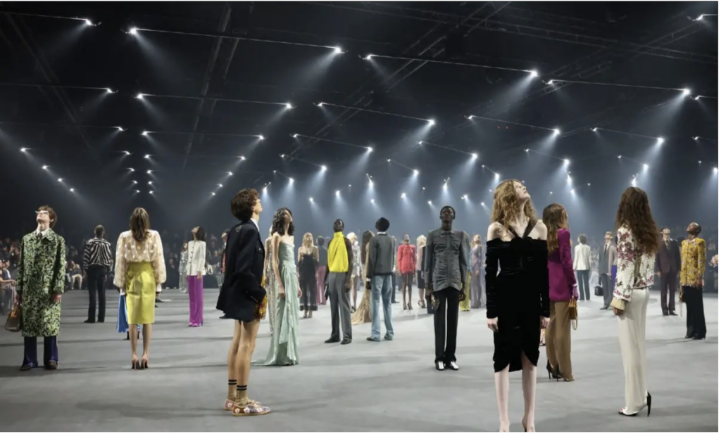 Per vedere film d’autore ora bisogna andare alle sfilate d’alta moda. Gli esempi a Milano e Parigi 