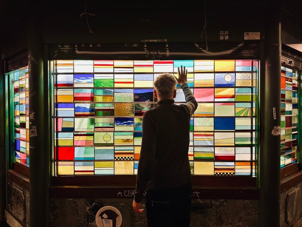 A Torino una storica edicola si trasforma in spazio espositivo