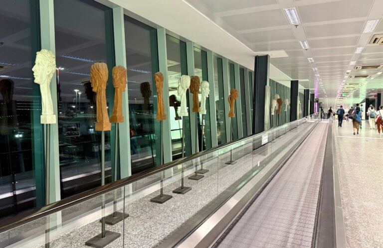 img7618 Il posto dove puoi vedere le mostre istituzionali più brutte d’Italia è un importante aeroporto
