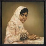 jonathan yeo girl reading malala yousafzai A Londra la Town Hall di Camden riapre come centro culturale per mostre ed eventi multidisciplinari